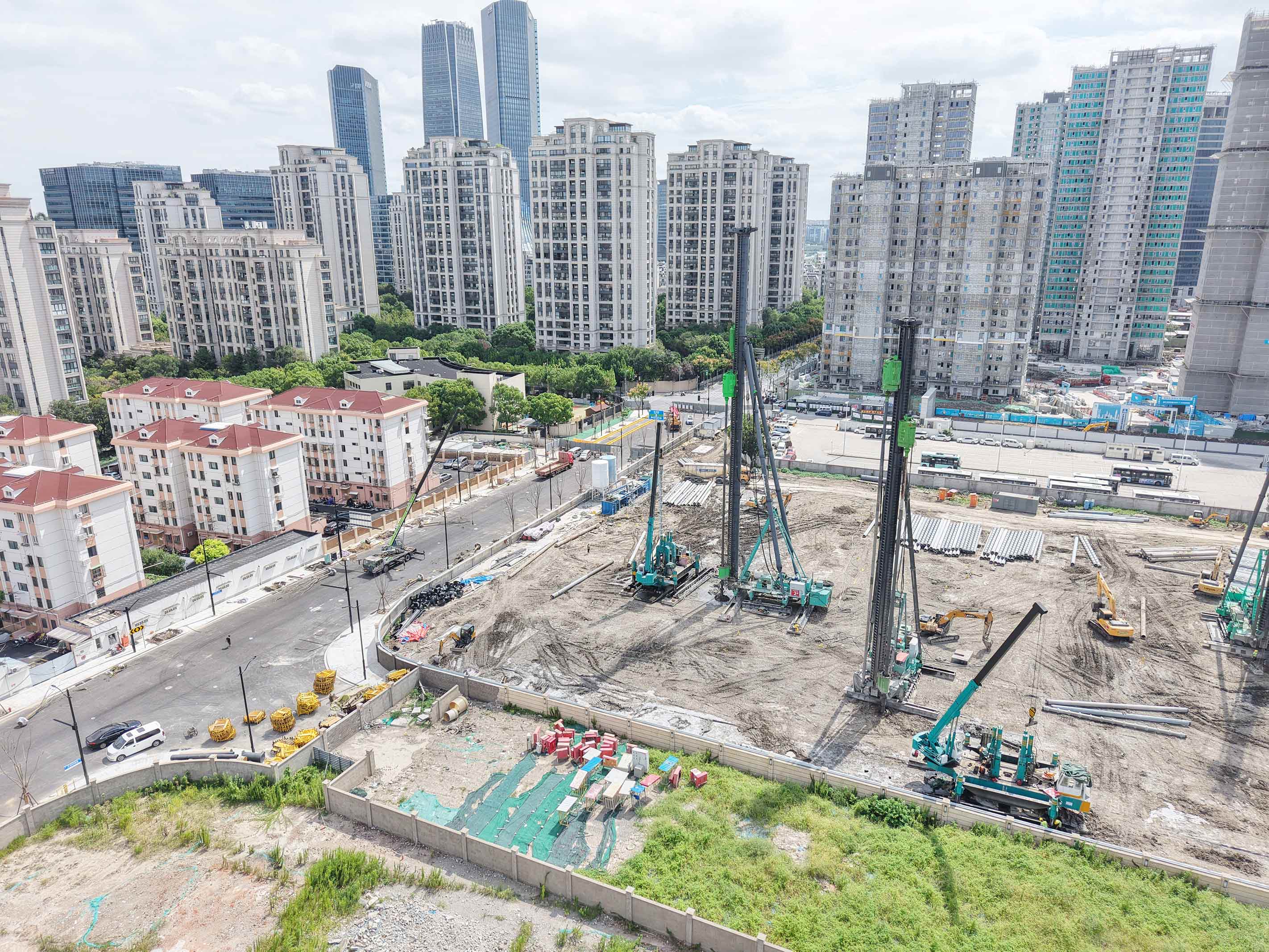 上工机械静钻根植桩助力徐汇西岸现代化校园建设