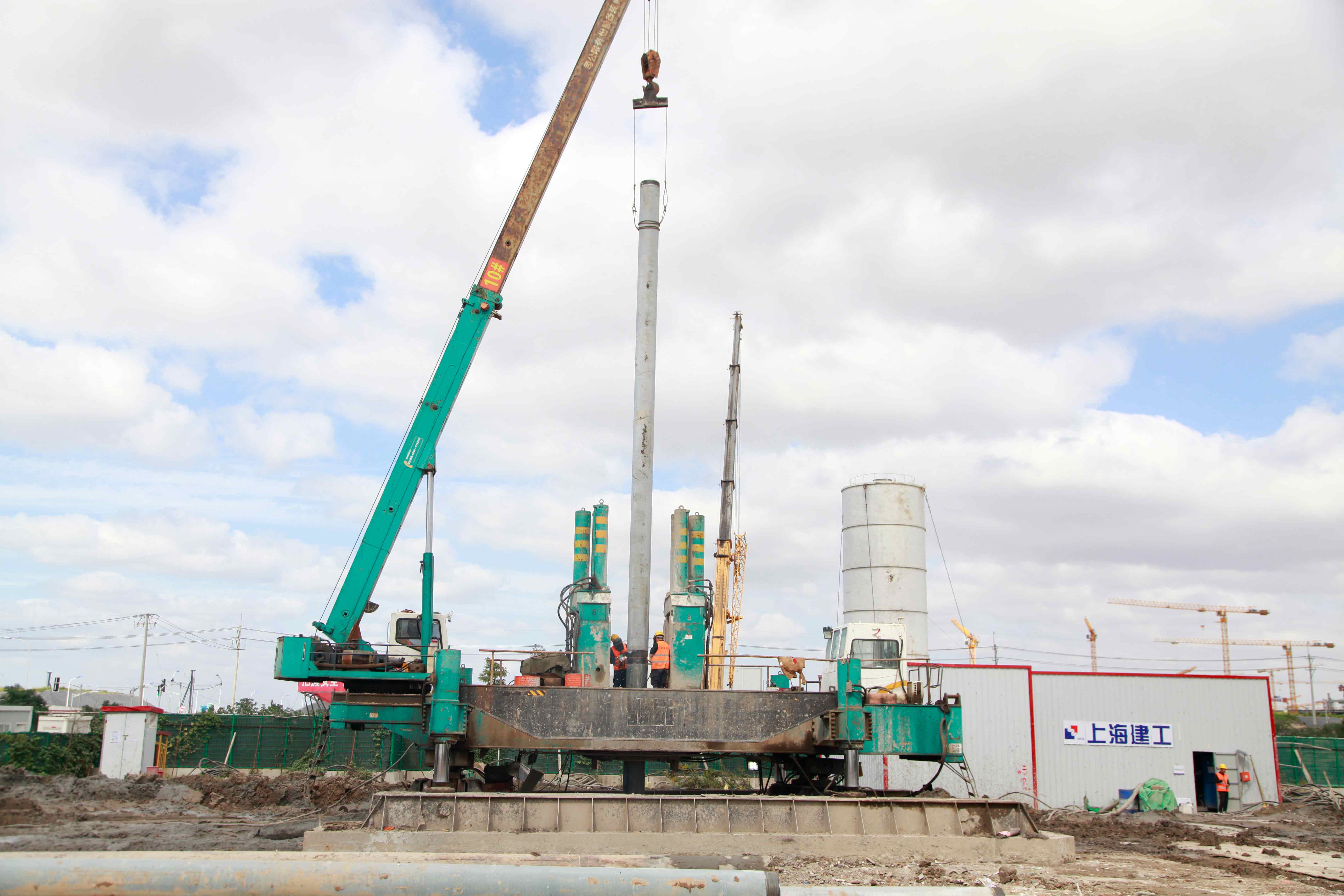 上工机械绿色植桩设备助力浦东机场四期扩建