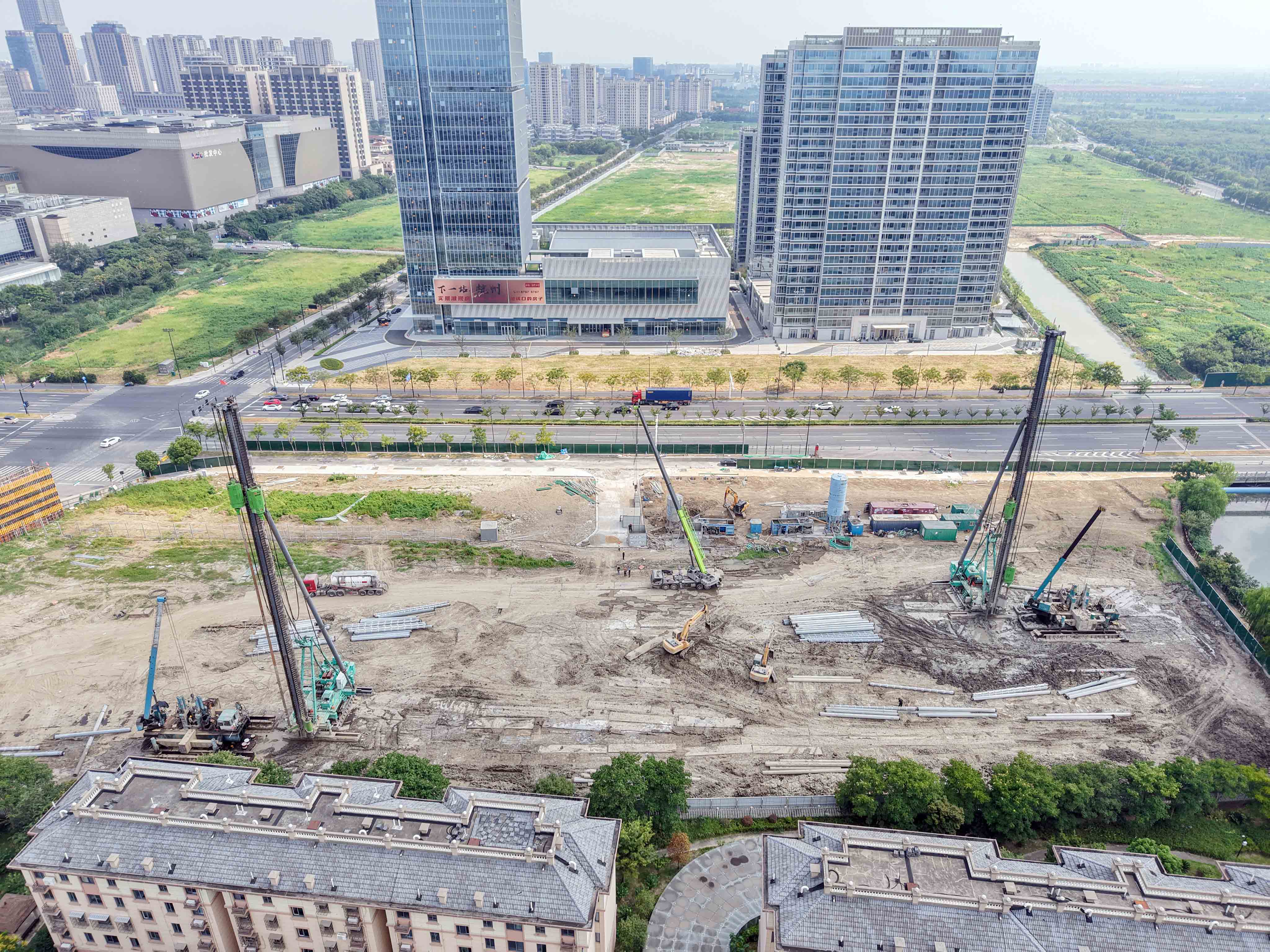 绿色植桩设备隧道边缘施工全攻略