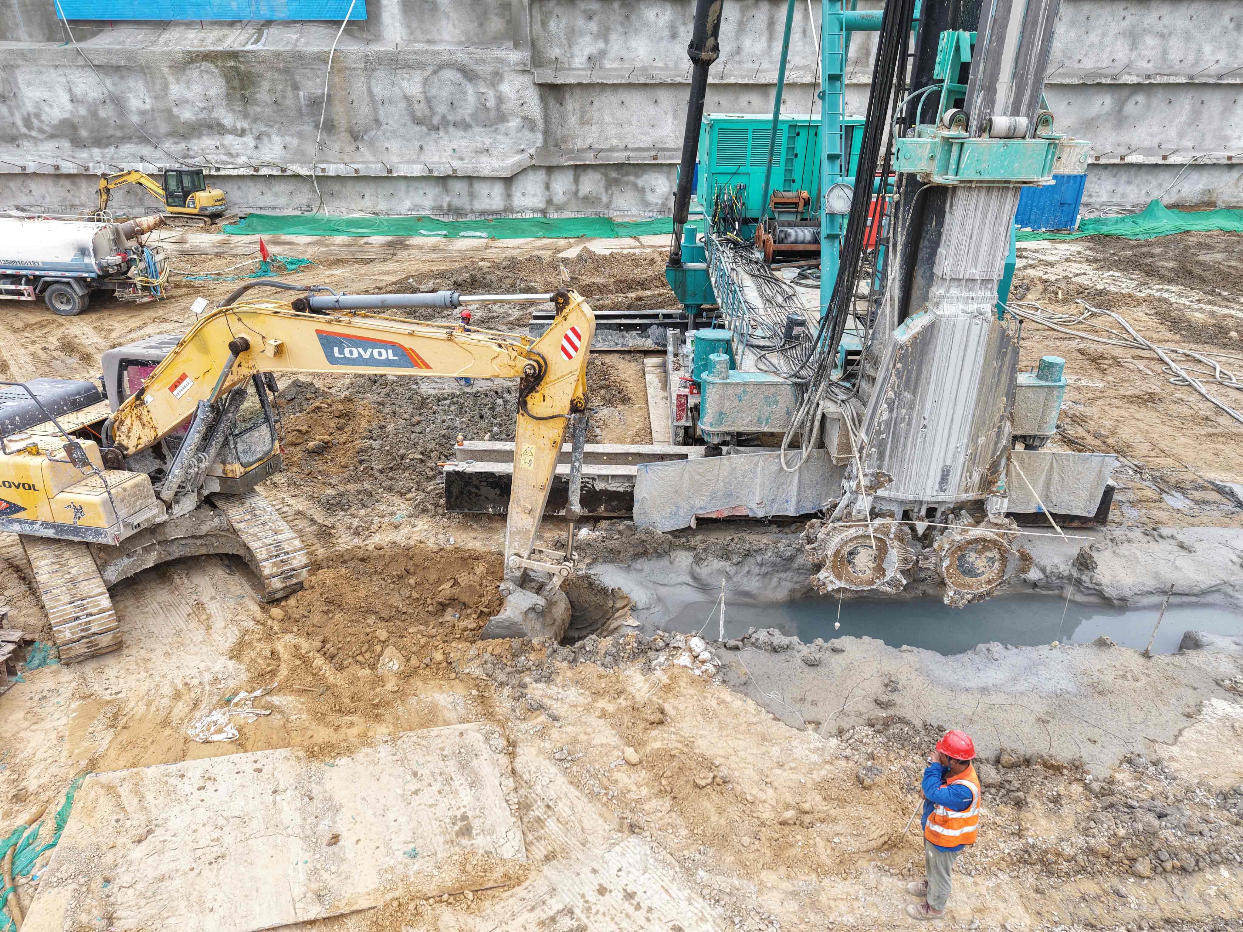 双轮搅在深基坑止水施工中的应用全攻略 双轮搅在深基坑止水施工中的应用全攻略